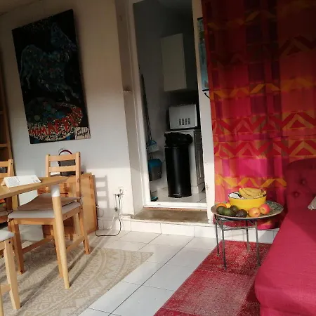 Jolie Maison De * 拉本讷