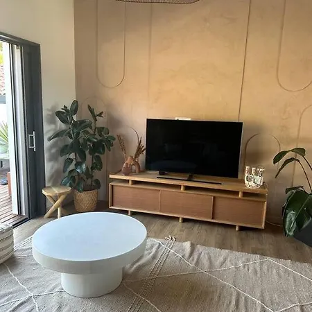 Jolie Maison De *